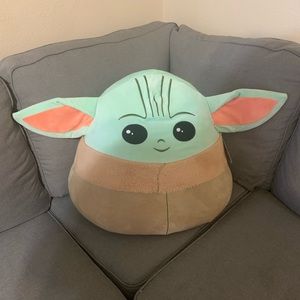 New with Tags Baby Yoda 20in Squishmallow